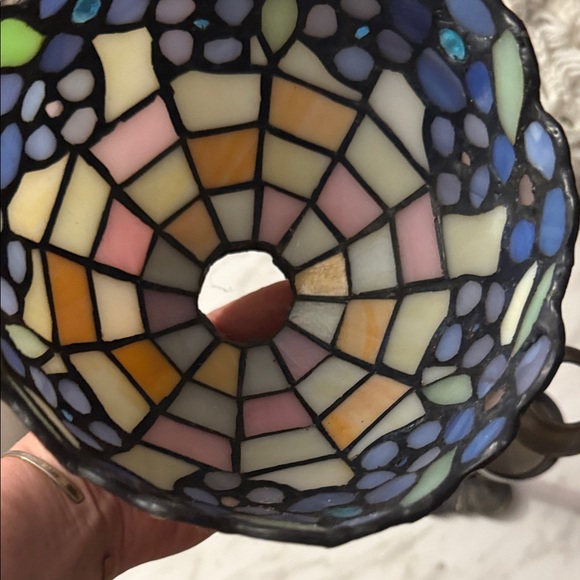 Stained Glass Tiffany-Style candle holder Table Lamp - Multicolor - Picture 6 of 6